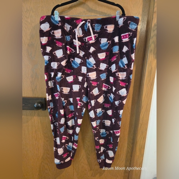 Cozy Coffee Cup Print Pajama Pants - Picture 1 of 10